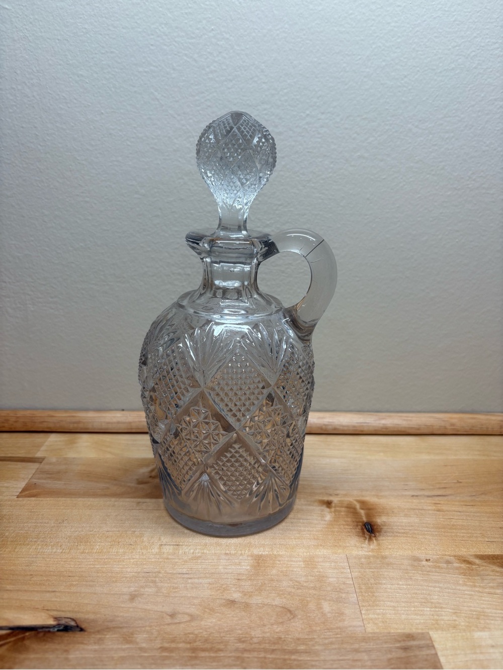 Clear Glass Cut-Pattern small decanter/jug with Stopper